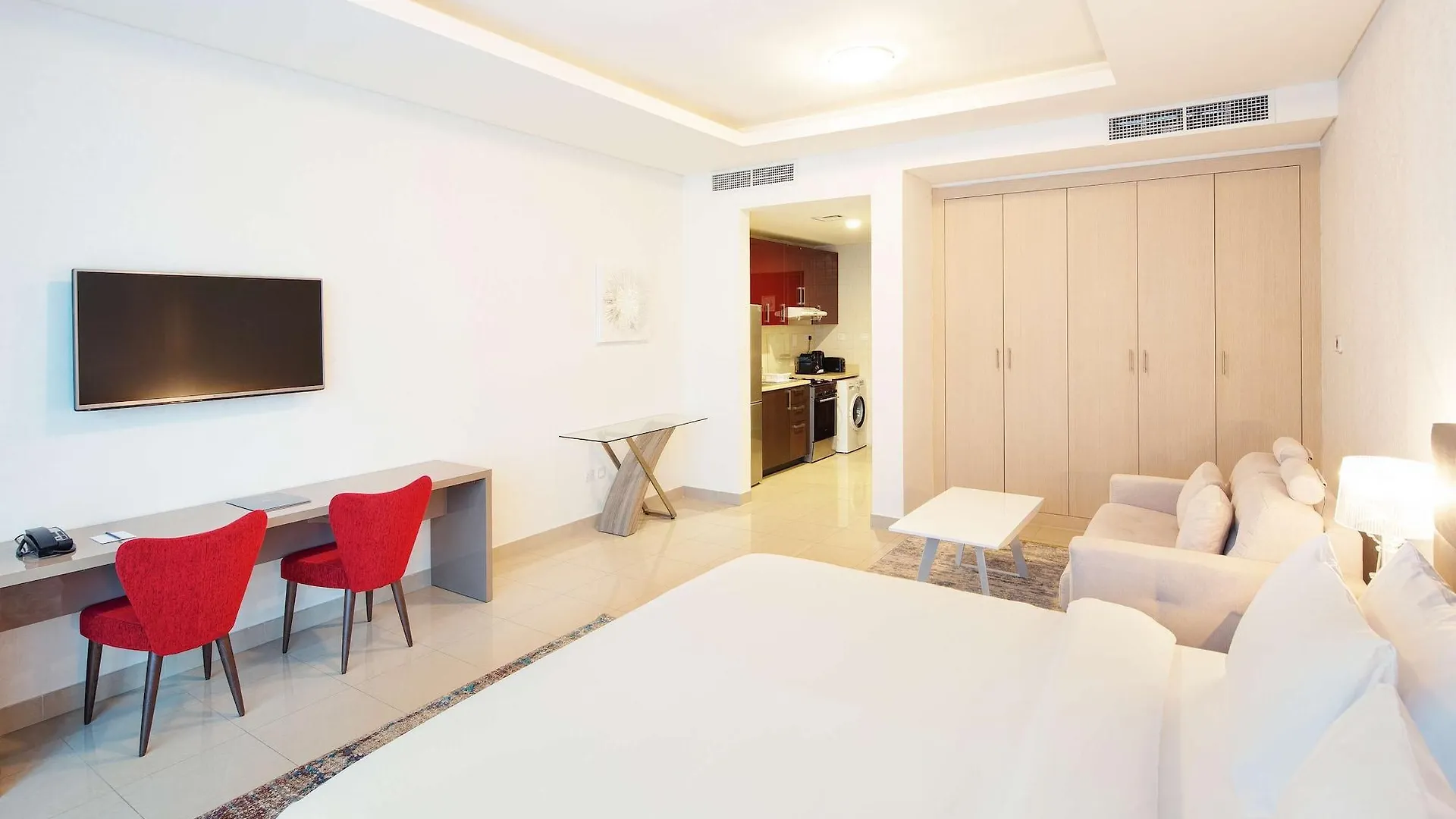 Barcelo Residences Dubai Marina