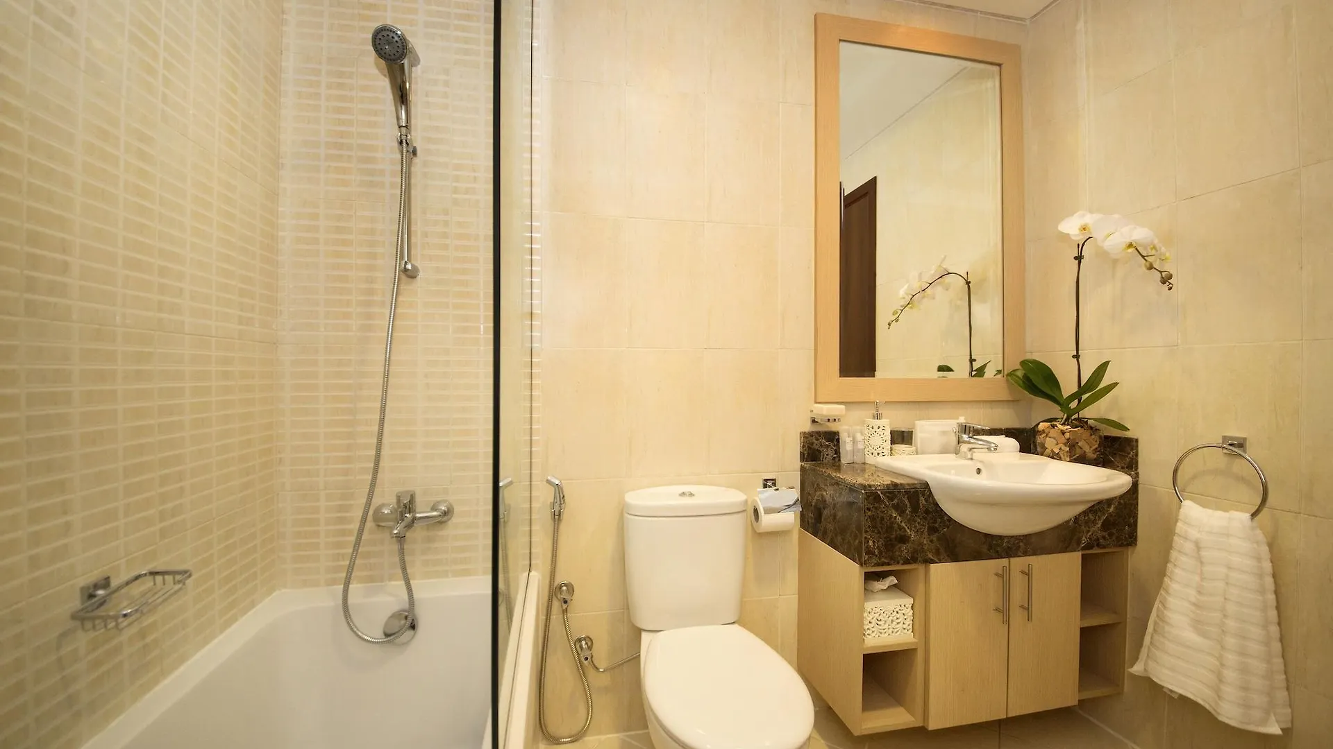 Hotel Barcelo Residences Dubai Marina