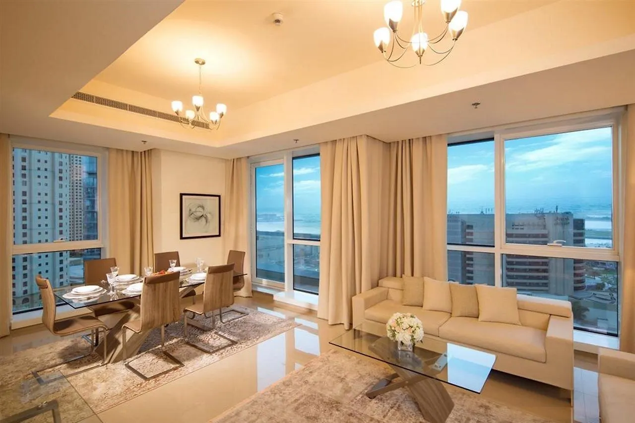 Barcelo Residences Dubai Marina 4*,